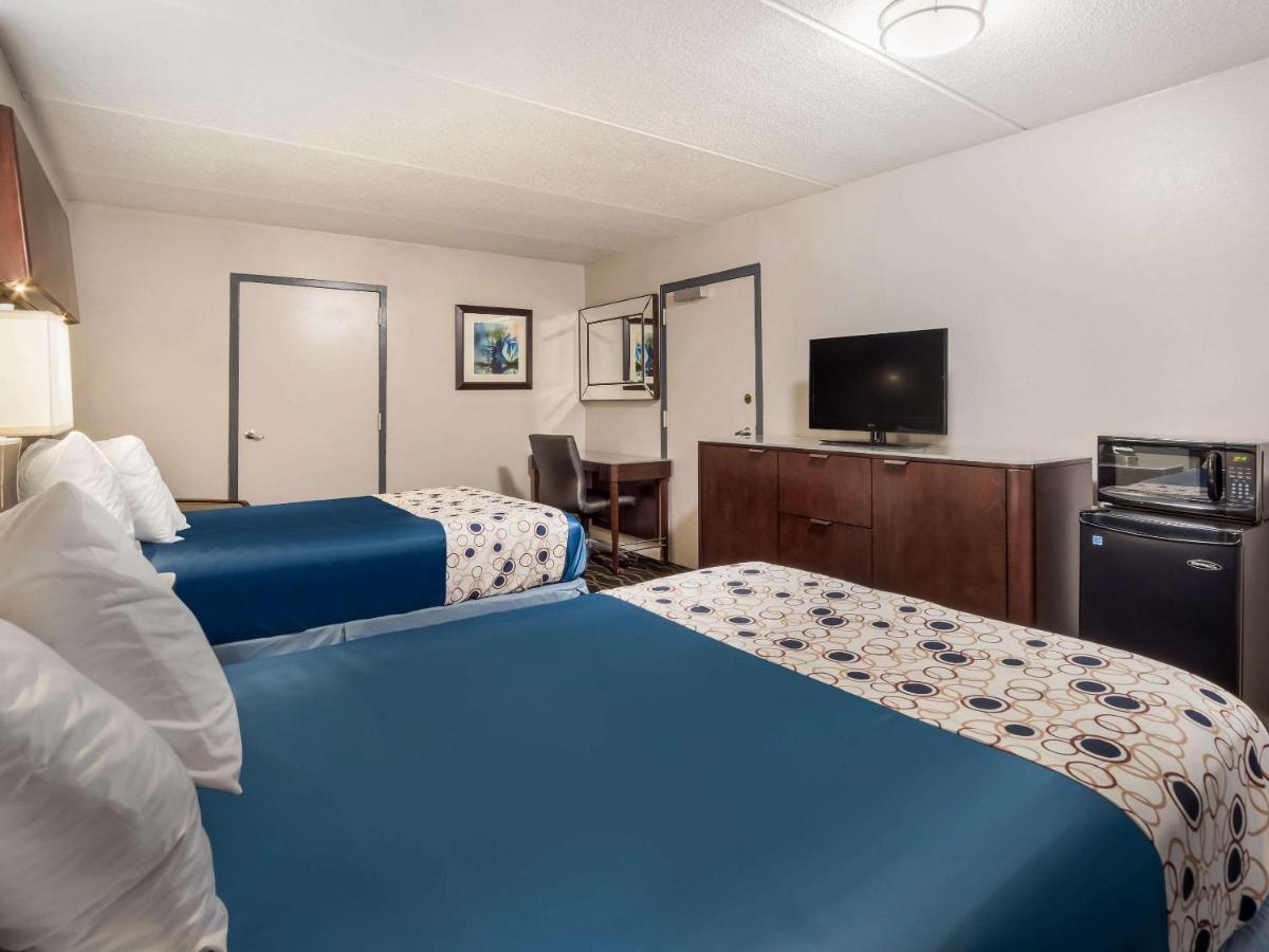 Rodeway Inn Greenwood Ngoại thất bức ảnh