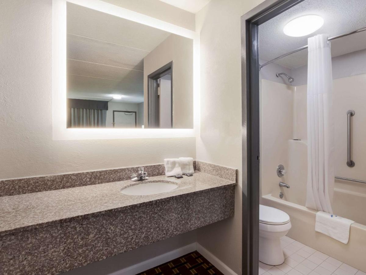 Rodeway Inn Greenwood Ngoại thất bức ảnh